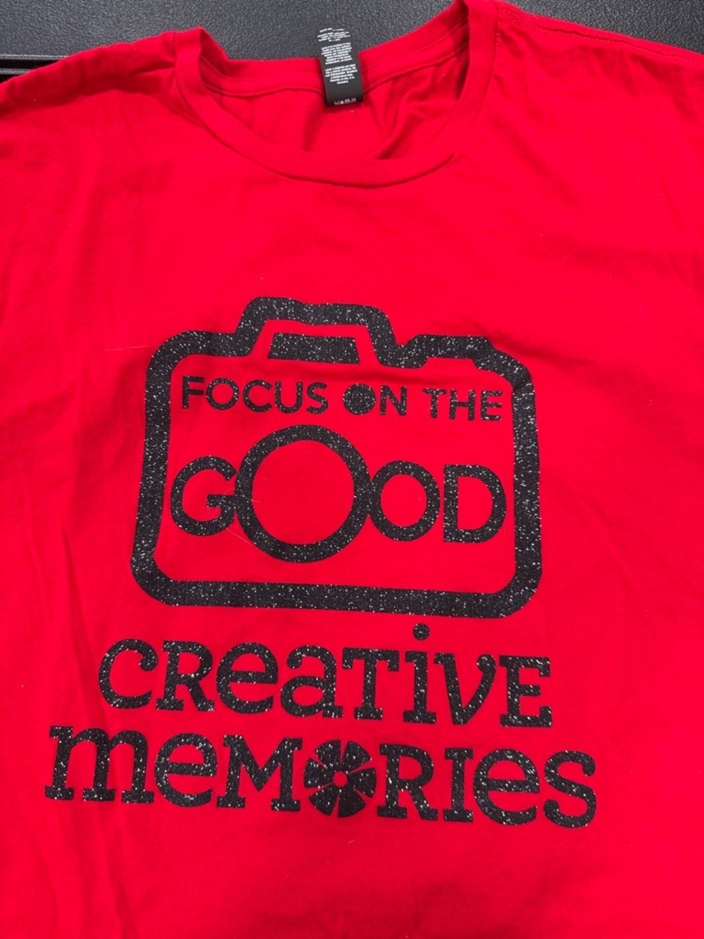 3XL Creative Memories Red T “Focus on the Good”
